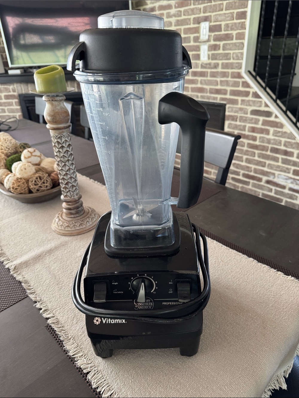 Vitamix Professional Countertop Blender - Black